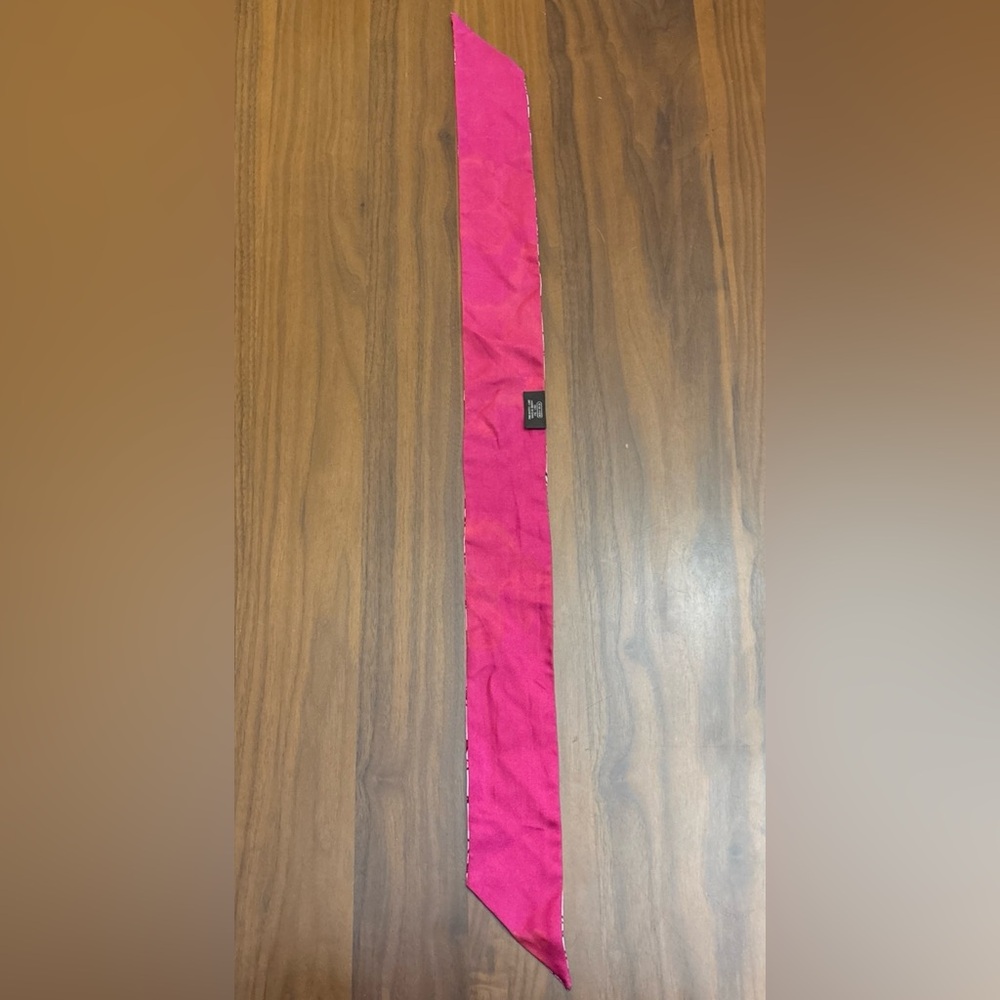 Coach Signature 100% Silk Skinny Pony Bag Scarf Vibrant Pink Monogram Y2K C Logo - Picture 8 of 8